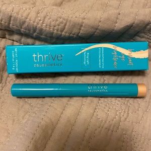 NWT Thrive causemetics Brilliant eye brightener in Stella